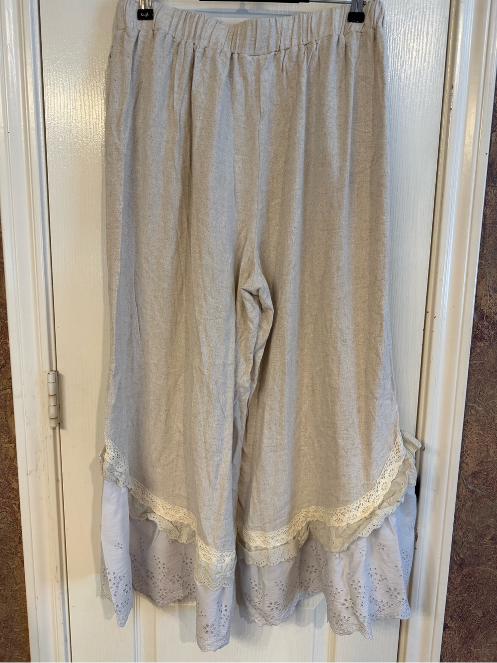 H030 NWT Magnolia XL w16-25 Light Beige Wide-Leg Boho Pants with Lace Trim - Picture 5 of 9